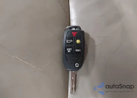 2013 Volvo Xc90 3.2/3.2 Platinum/3.2 Premier Plus z USA, uszkodzony, nr VIN YV4952CZ7D1642517